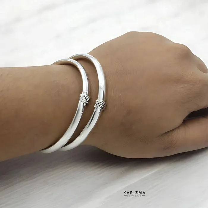 Bracelets Hollow Real Silver Oxidized Openable Bangle Bracelet Pair 54 CM Karizma Jewels